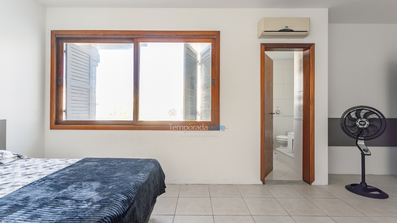 Casa para aluguel de temporada em Florianopolis (Jurerê Internacional)