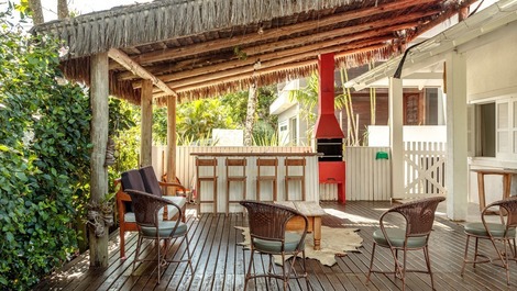 Casa de 8 habitaciones en Jurerê Internacional