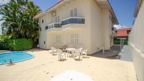 Mansão das Lagostas: 10 quartos à 2 min da Praia!