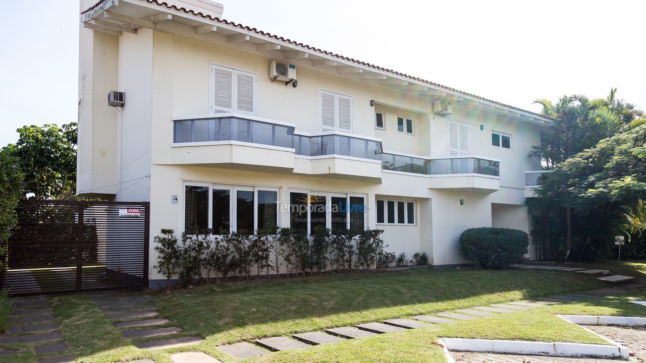 Casa para aluguel de temporada em Florianopolis (Jurerê Internacional)