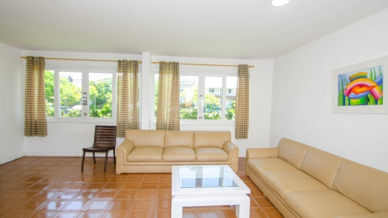Casa para aluguel de temporada em Florianopolis (Jurerê Internacional)