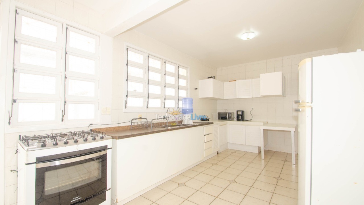 Casa para aluguel de temporada em Florianopolis (Jurerê Internacional)