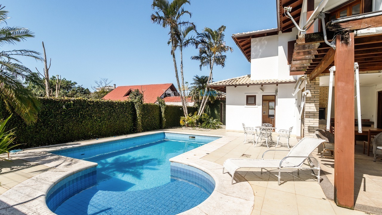 House for vacation rental in Florianopolis (Jurerê Internacional)