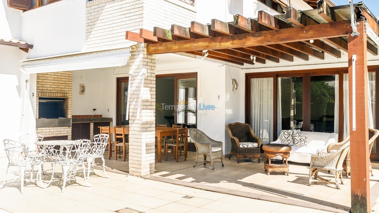 House for vacation rental in Florianopolis (Jurerê Internacional)