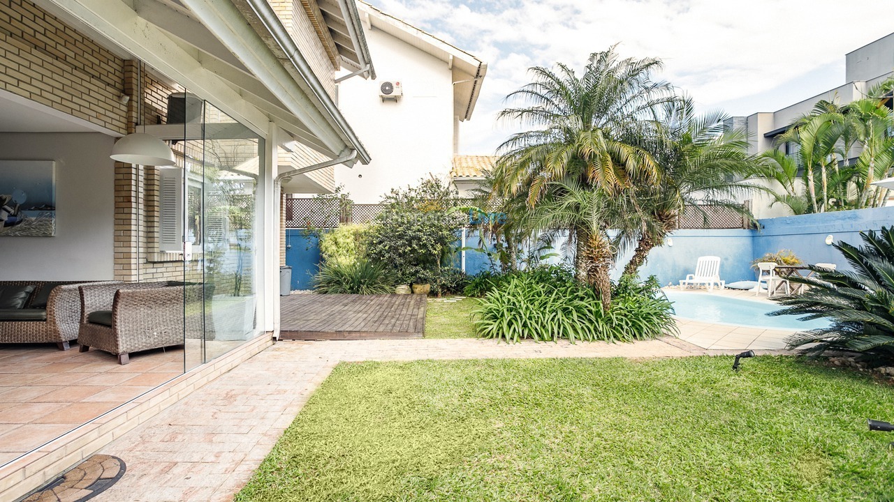 House for vacation rental in Florianopolis (Jurerê Internacional)