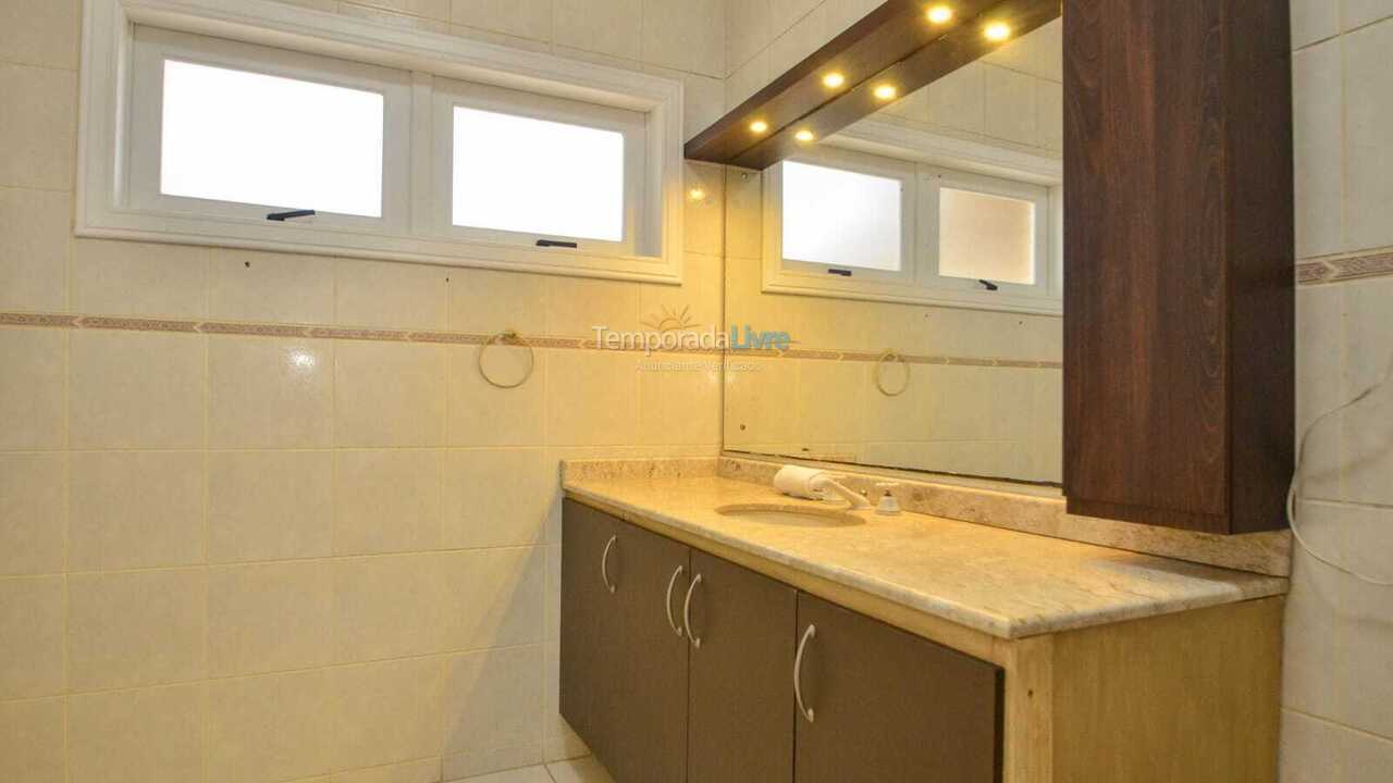 House for vacation rental in Florianopolis (Jurerê Internacional)