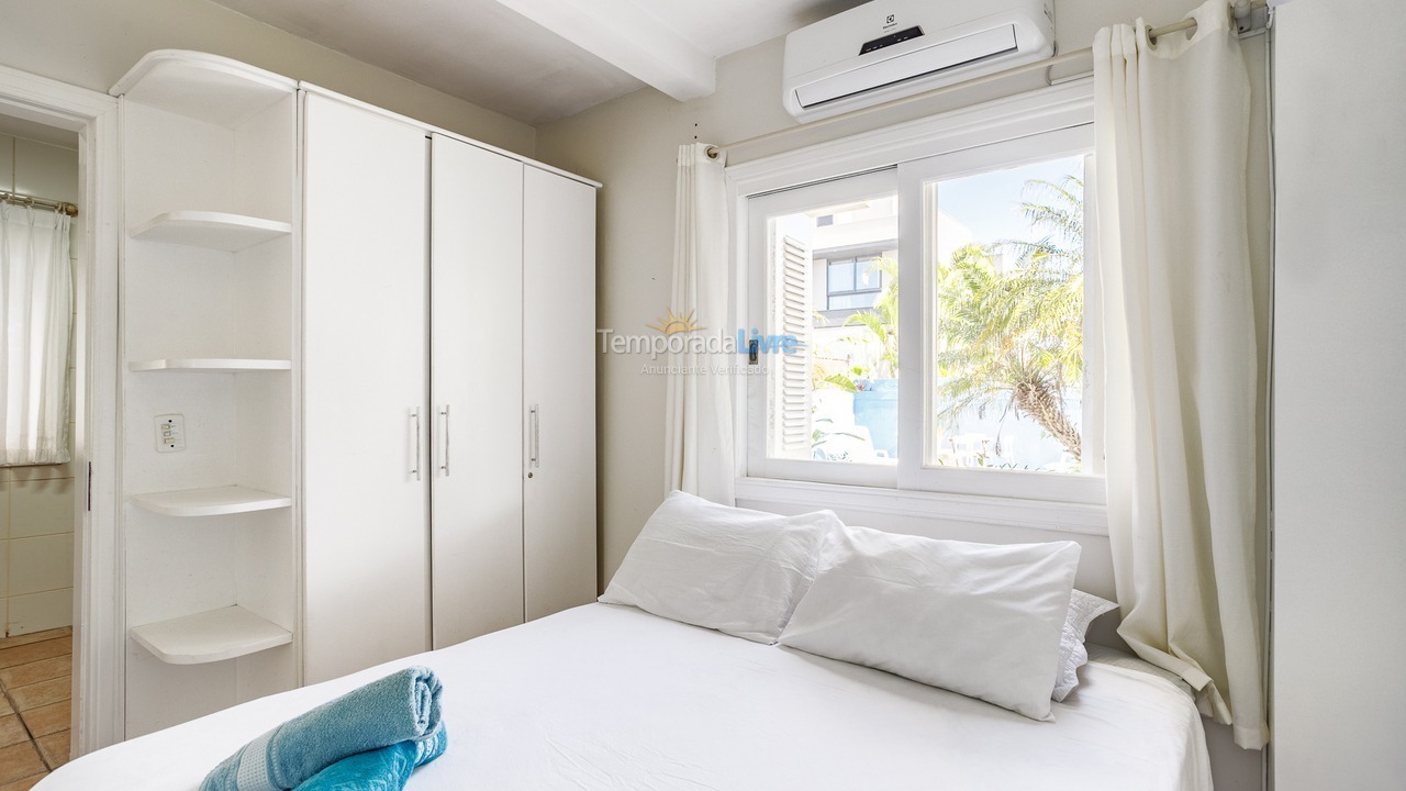 House for vacation rental in Florianopolis (Jurerê Internacional)