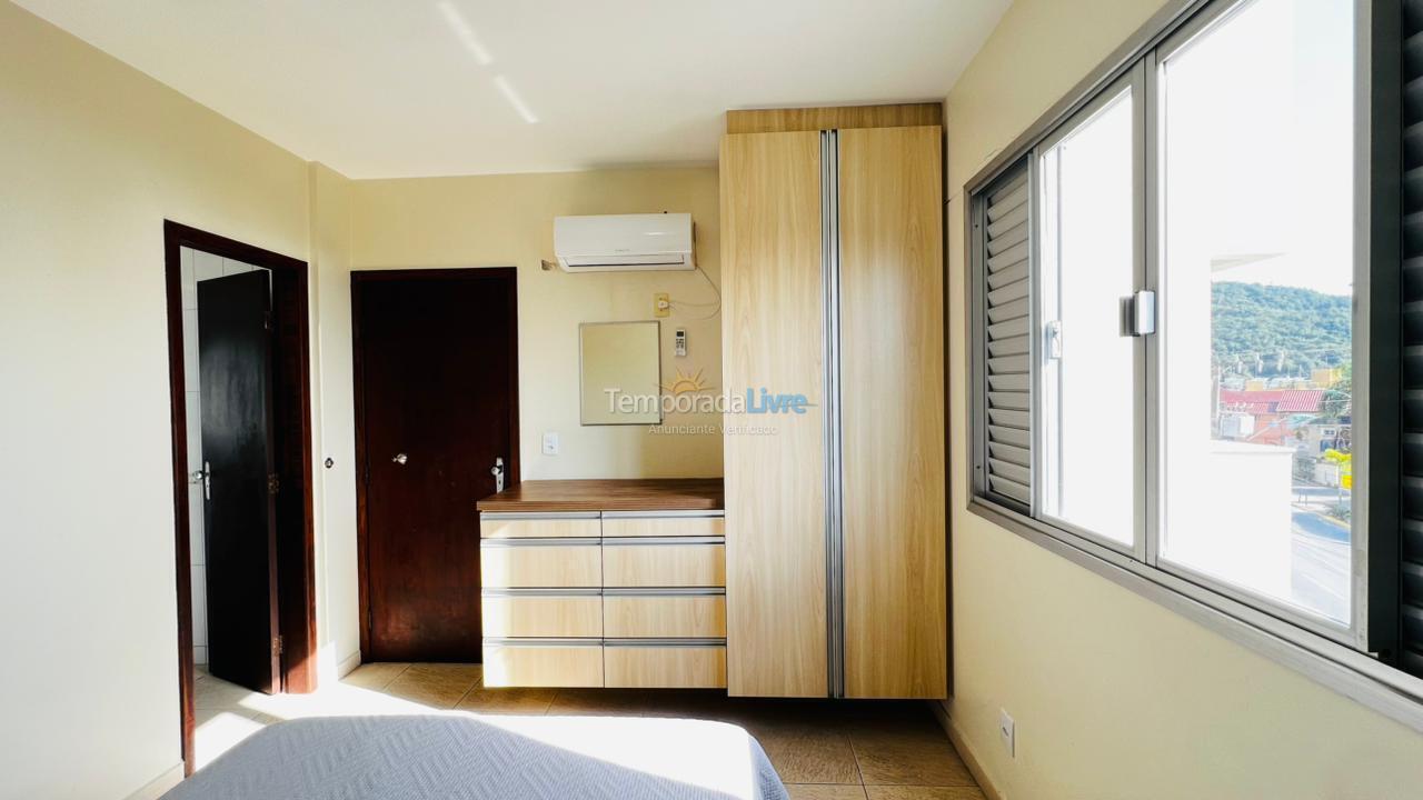 Apartamento para alquiler de vacaciones em Bombinhas (Praia de Bombas)