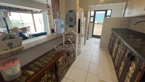 Penthouse with 3 bedrooms in Mariscal Beach