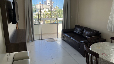 Precioso apartamento en Mariscal con 2 dormitorios Código 051