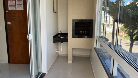 Precioso apartamento en Mariscal con 2 dormitorios Código 051