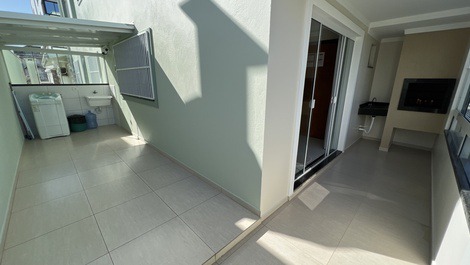 Precioso apartamento en Mariscal con 2 dormitorios Código 051