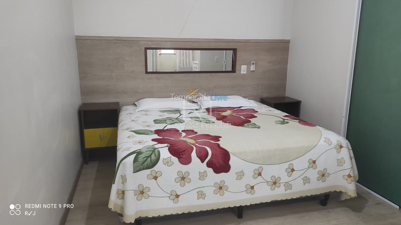 Casa para aluguel de temporada em Bombinhas (Praia de Zimbros)