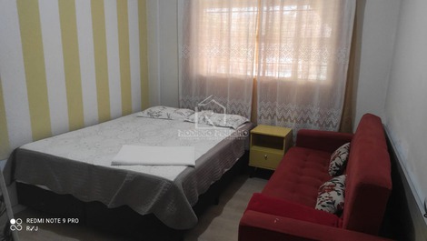 Casa 03 dormitórios na Praia de Zimbros Cód. 070