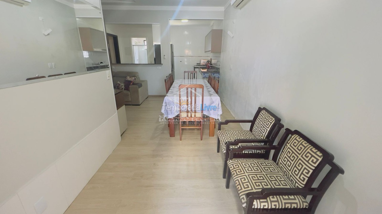Casa para aluguel de temporada em Bombinhas (Praia de Zimbros)