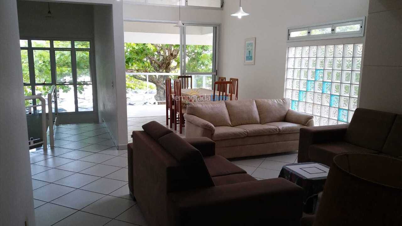 Casa para aluguel de temporada em Florianopolis (Jurerê Internacional)