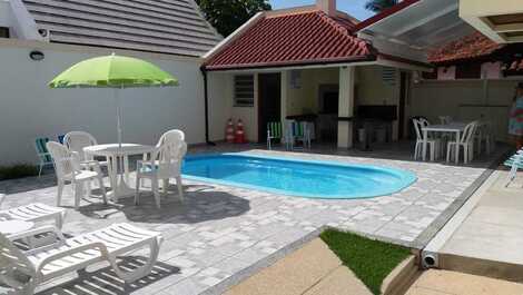 Casa Temporada | 07 Quartos | Piscina | Jurerê Internacional