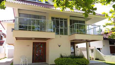 Casa Temporada | 07 Quartos | Piscina | Jurerê Internacional