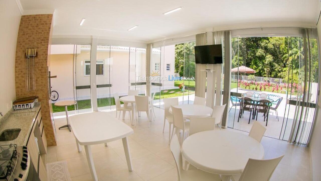 Casa para aluguel de temporada em Governador Celso Ramos (Palmas)