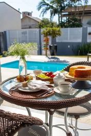 CASA GRIS | Piscina climatizada • Vacaciones todo el año