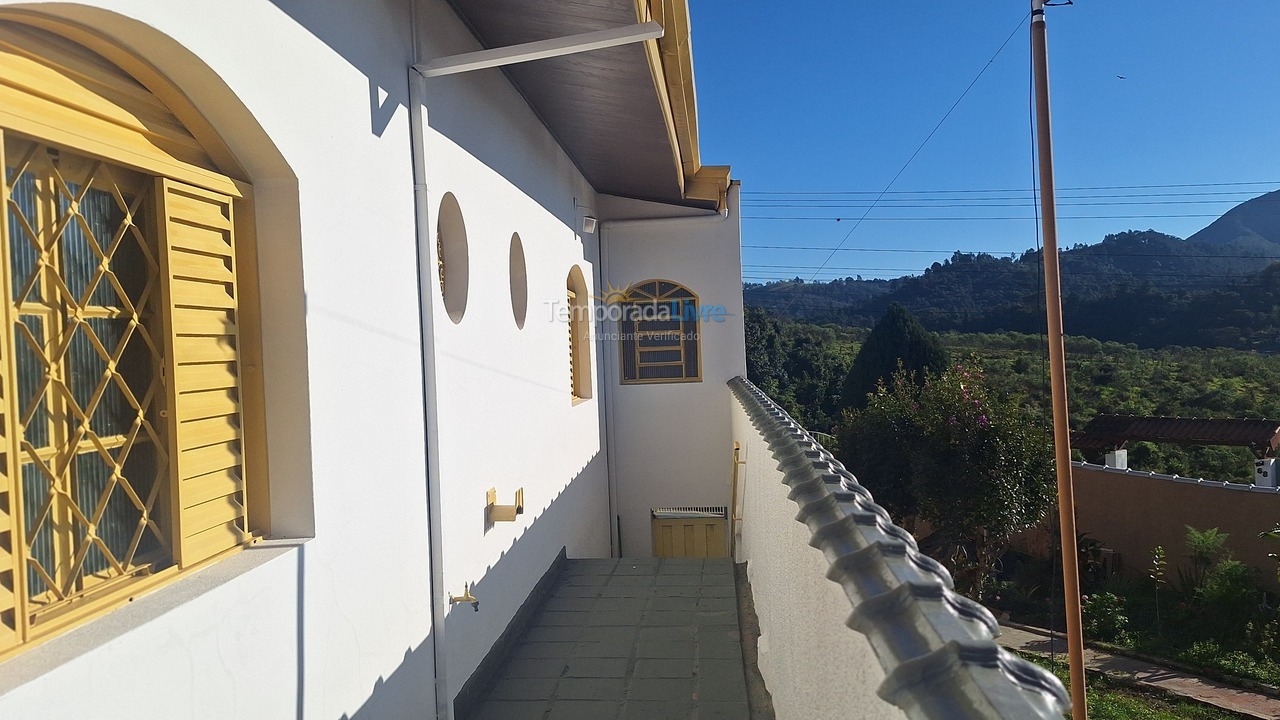 Casa para alquiler de vacaciones em águas de Lindóia (Jardim das Américas)