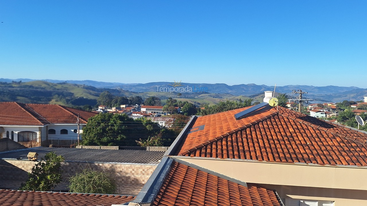 Casa para alquiler de vacaciones em águas de Lindóia (Jardim das Américas)