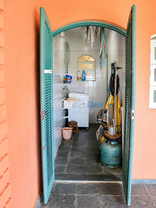 Casa para aluguel de temporada em Ubatuba (Lagoinha)