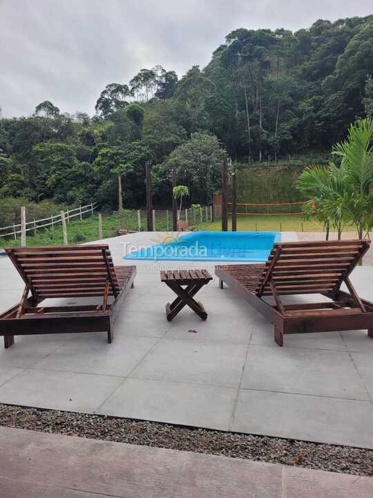 Granja para alquiler de vacaciones em Duque de Caxias (Capivari Xerem Rj)