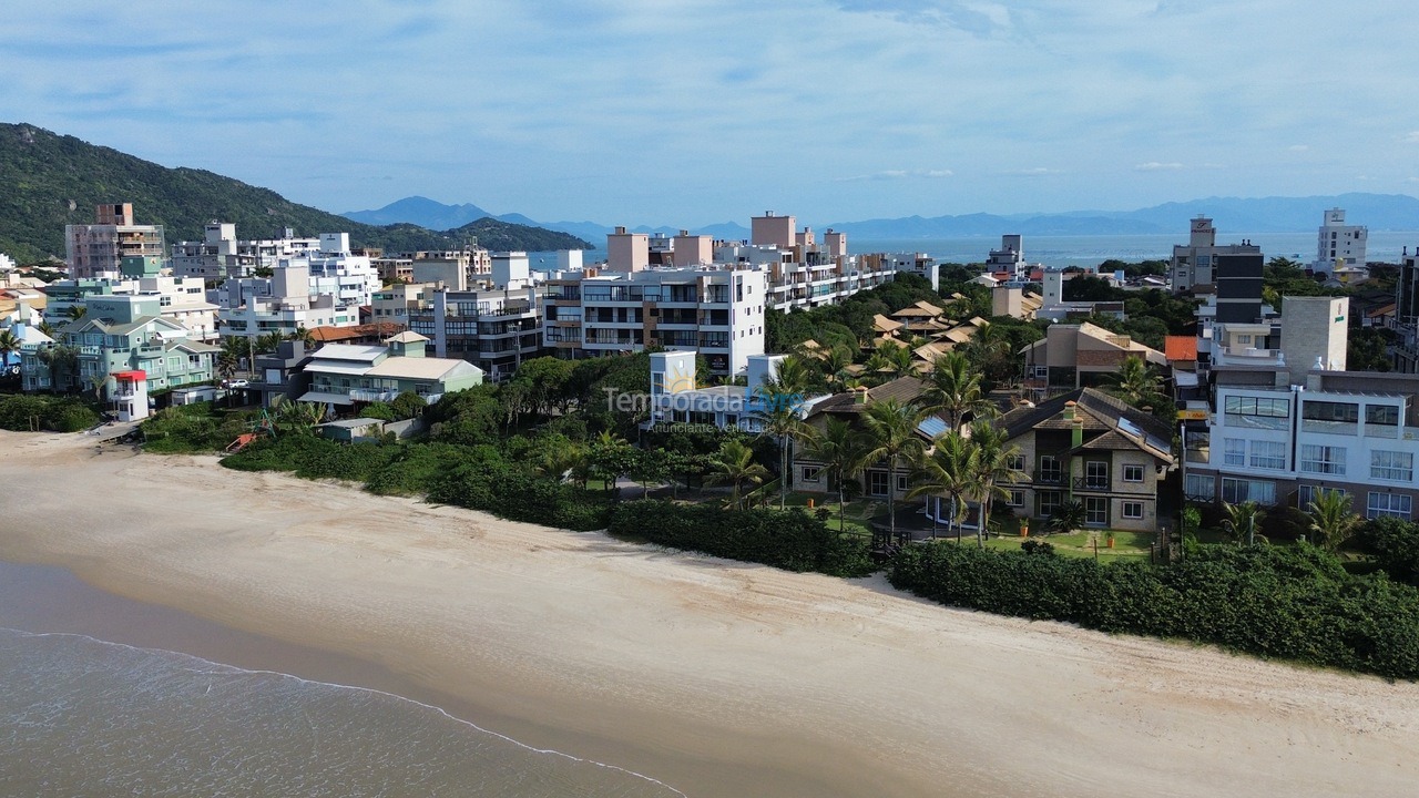 Apartamento para aluguel de temporada em Bombinhas (Canto Grande)