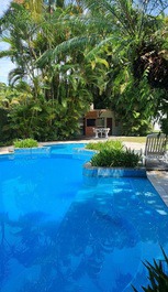 Preciosa casa a tan solo 200 m de la playa de Enseada
