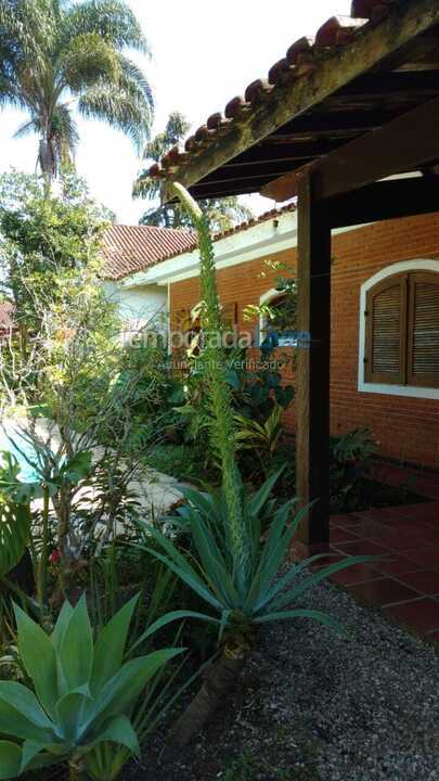 Casa para aluguel de temporada em Ubatuba (Lagoinha)