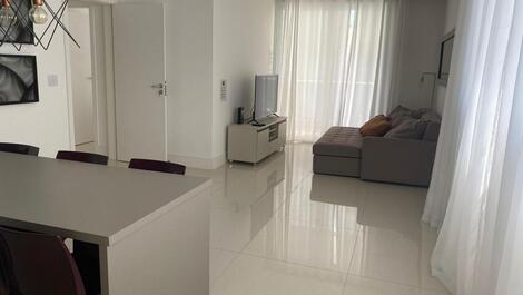 Apartamento de 03 Dorm com Varanda Gourmet e Lazer