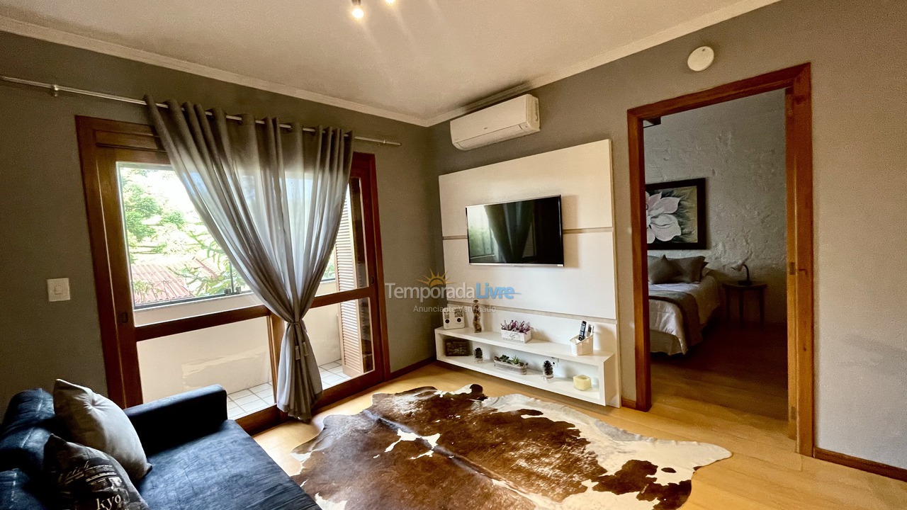 Apartamento para aluguel de temporada em Gramado (Centro)