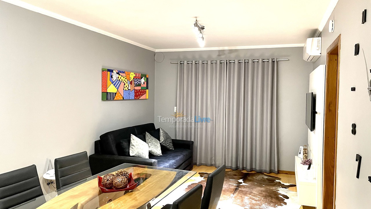 Apartamento para aluguel de temporada em Gramado (Centro)