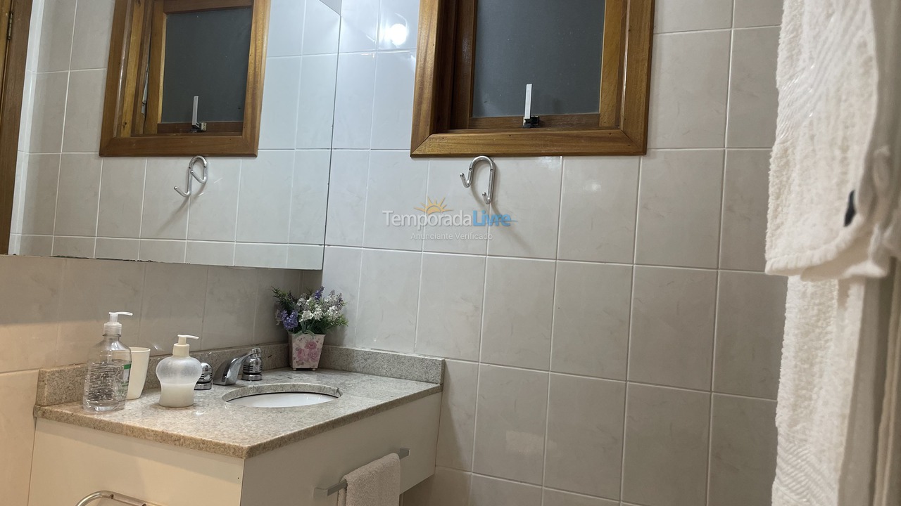 Apartamento para aluguel de temporada em Gramado (Centro)
