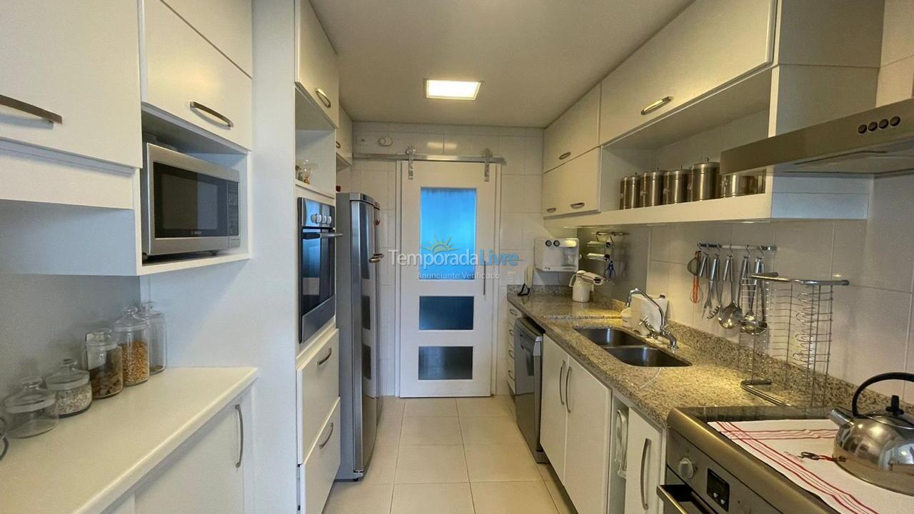 Apartamento para aluguel de temporada em Bertioga (Riviera de São Lourenço)
