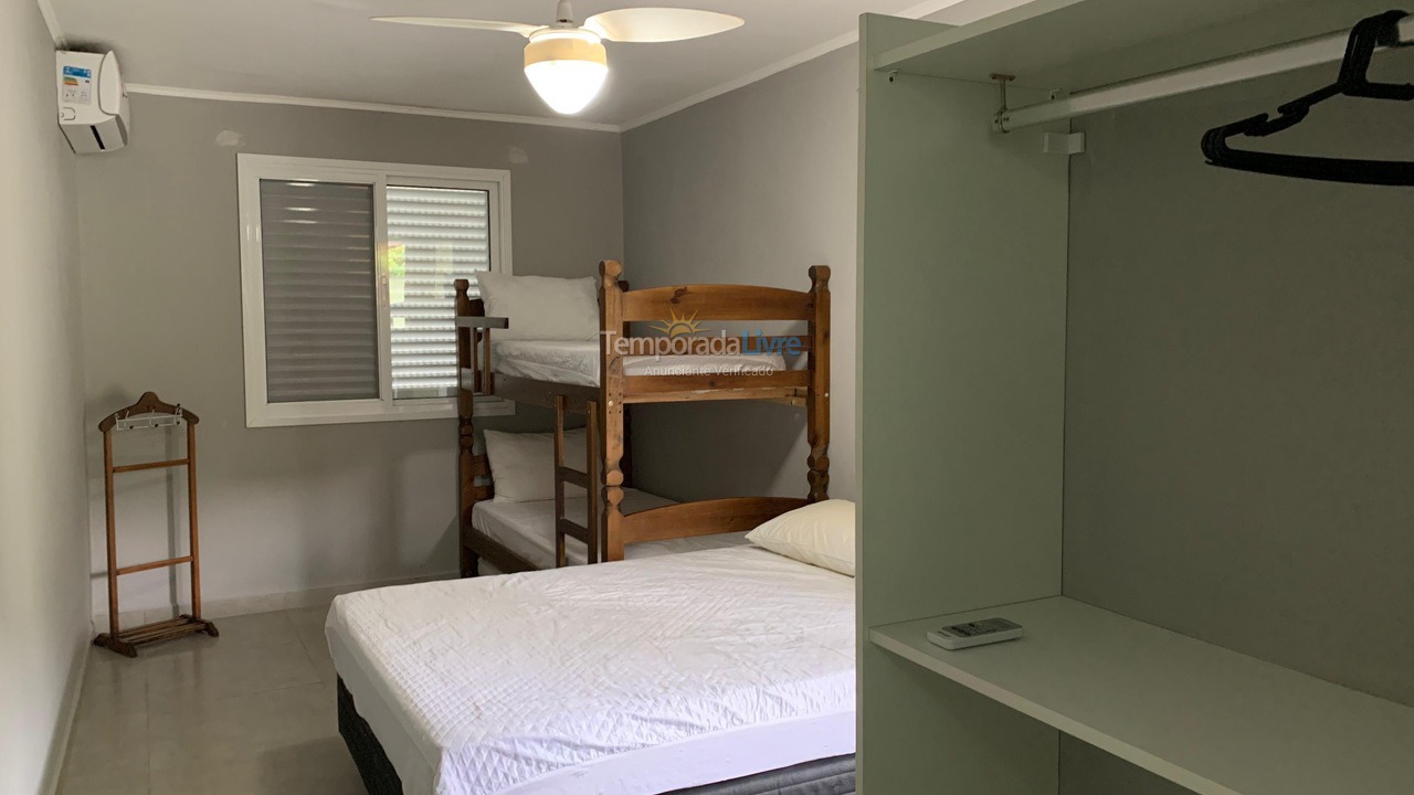 Casa para aluguel de temporada em Ubatuba (Lagoinha)