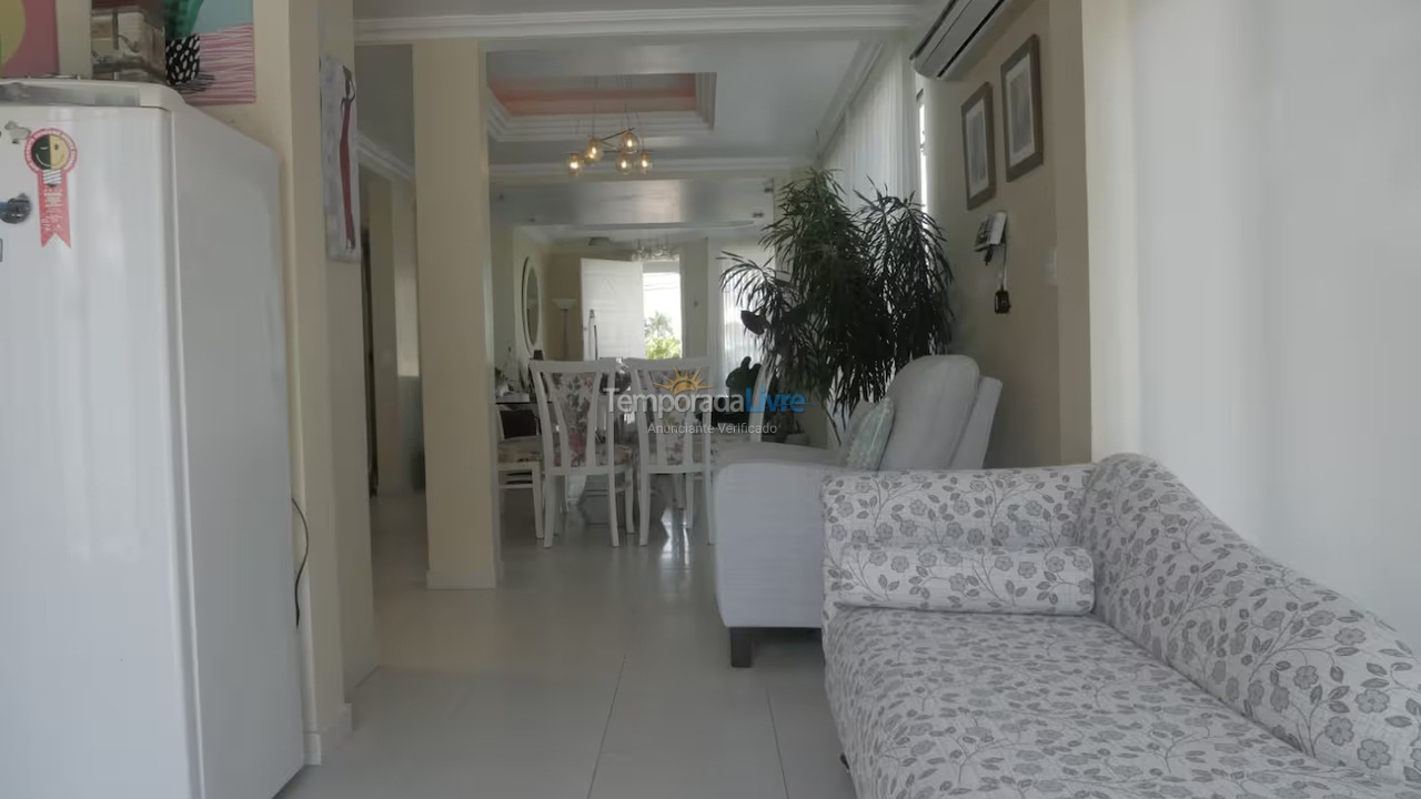 Casa para aluguel de temporada em Florianopolis (Jurerê Internacional)