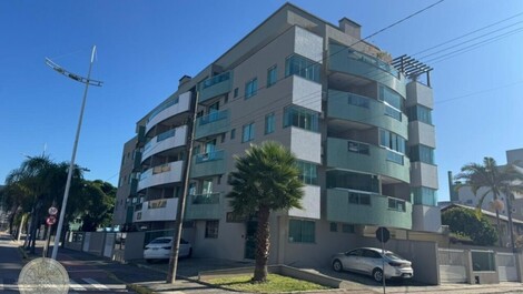 Apartamento em Bombas