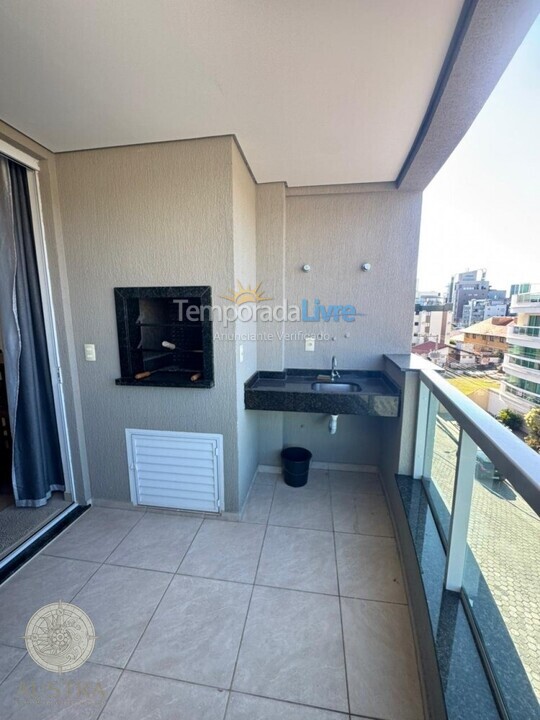 Apartamento para aluguel de temporada em Bombinhas (Praia de Bombas)