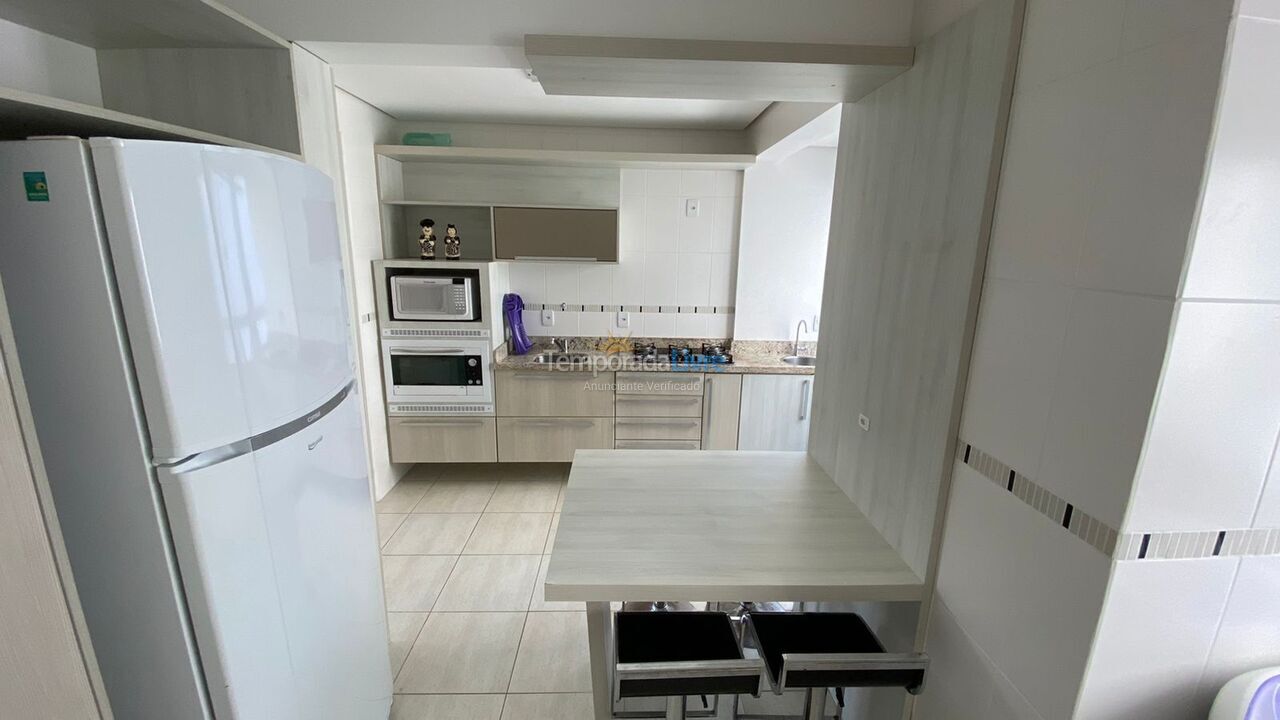 Apartamento para alquiler de vacaciones em Governador Celso Ramos (Praia de Palmas)