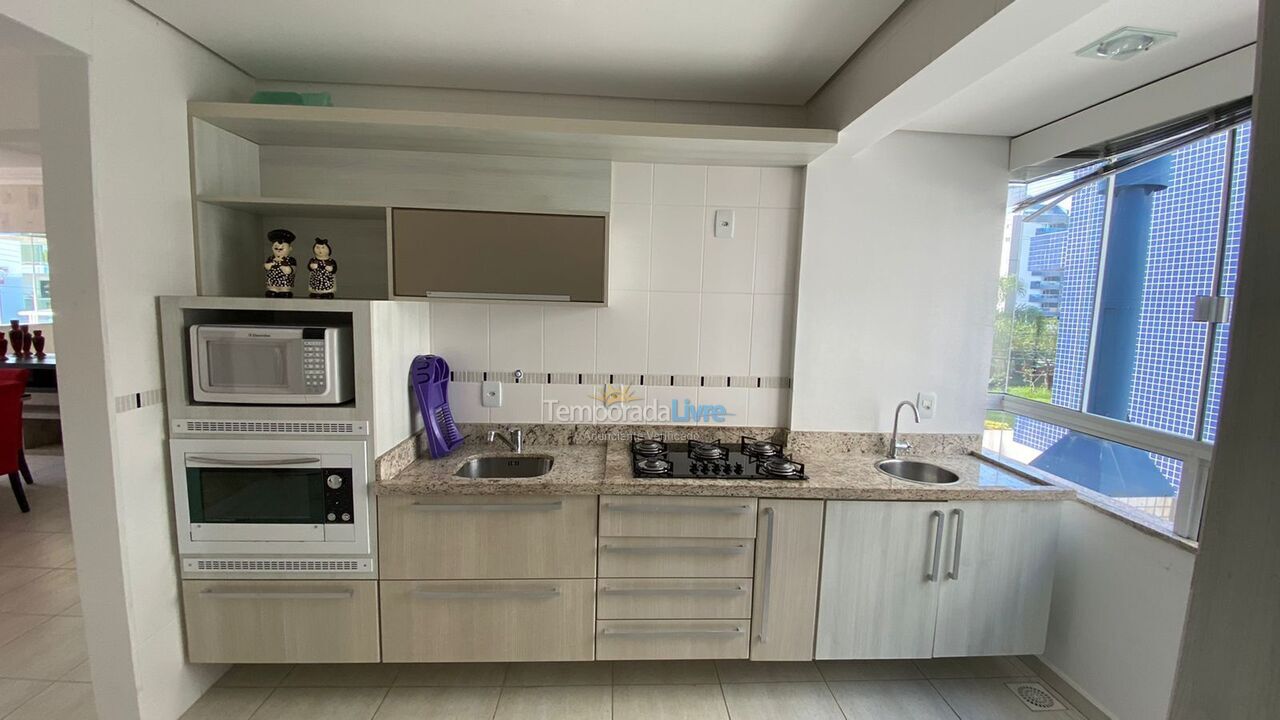 Apartamento para alquiler de vacaciones em Governador Celso Ramos (Praia de Palmas)