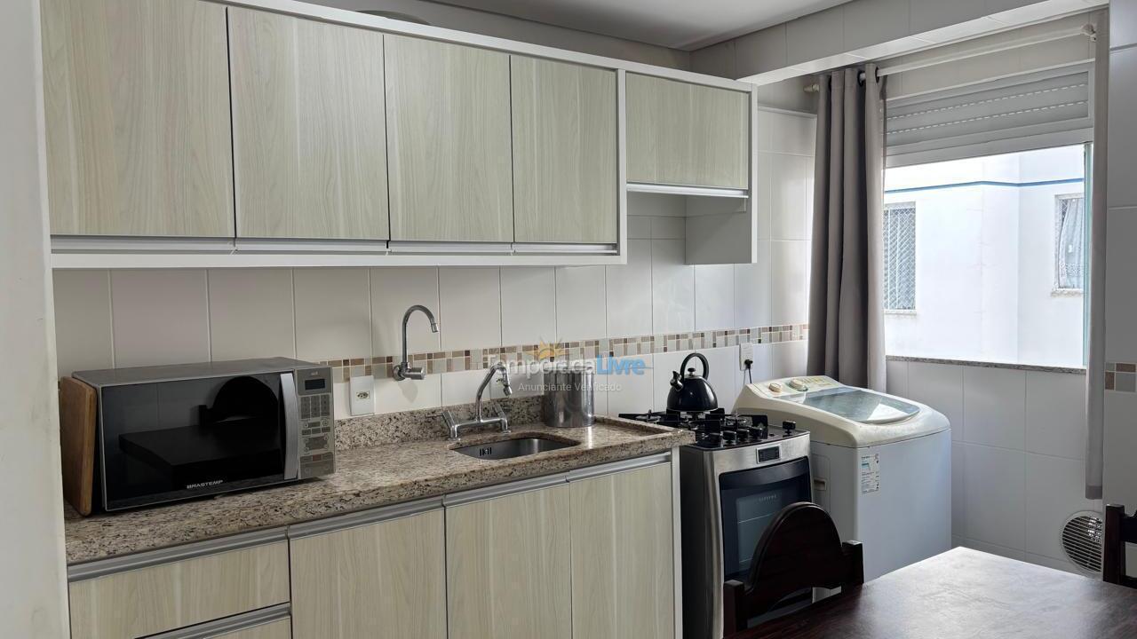 Apartamento para alquiler de vacaciones em Governador Celso Ramos (Praia de Palmas)