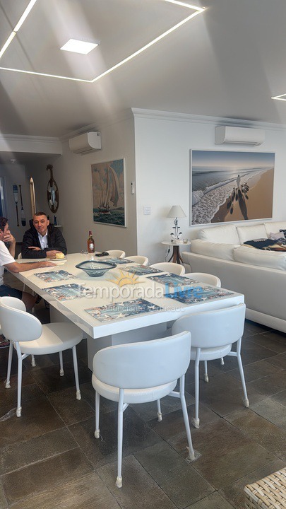 Apartment for vacation rental in Guarujá (Pitangueiras)