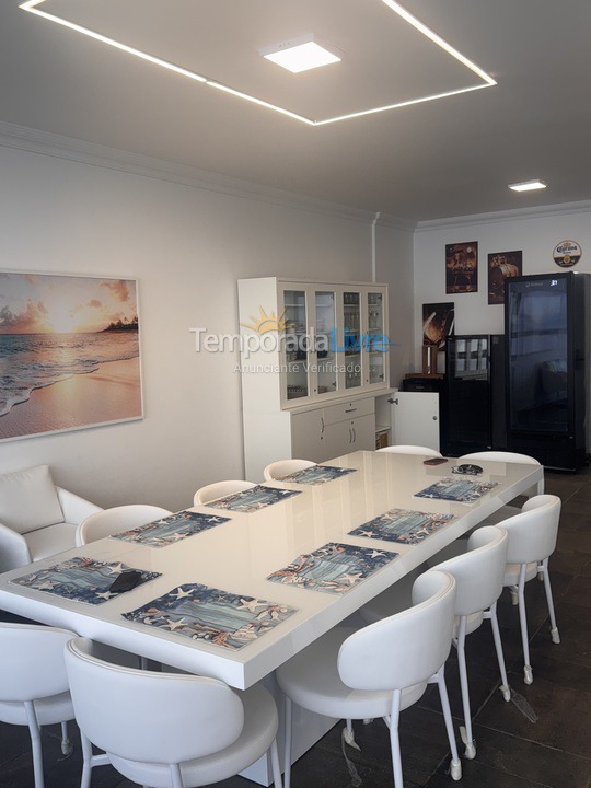 Apartment for vacation rental in Guarujá (Pitangueiras)