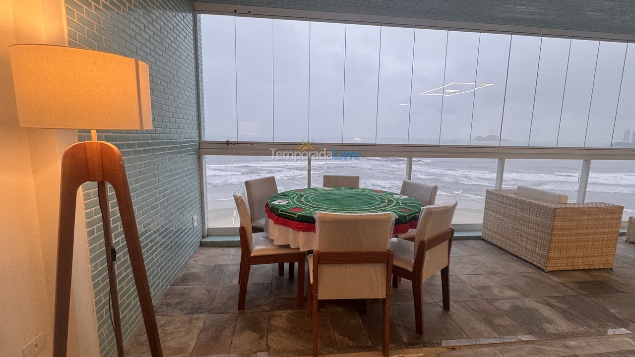 Apartment for vacation rental in Guarujá (Pitangueiras)