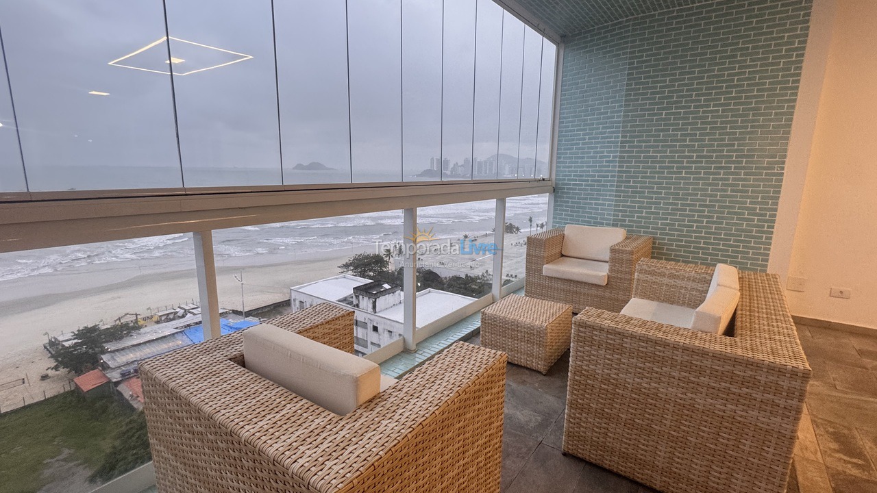 Apartment for vacation rental in Guarujá (Pitangueiras)