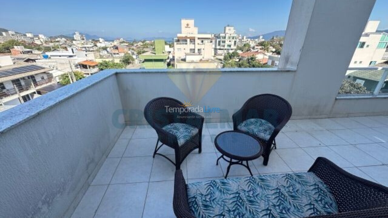 Apartamento para aluguel de temporada em Bombinhas (Canto Grande)