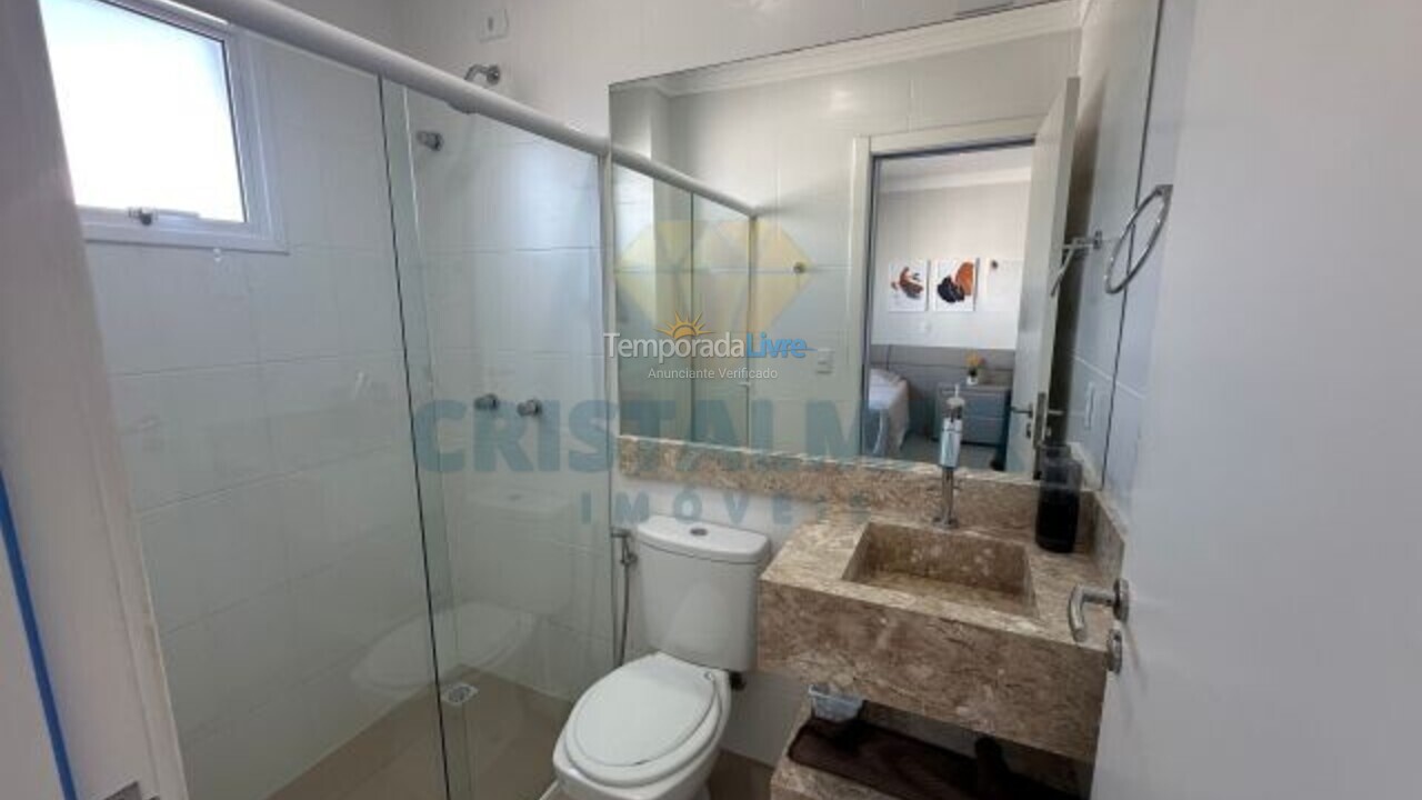 Apartamento para aluguel de temporada em Bombinhas (Canto Grande)