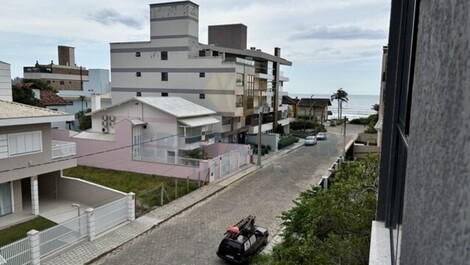 APARTAMENTO DE 3 DORMITORIOS EN PLAYA DE CANTO GRANDE - BOMBINHAS -